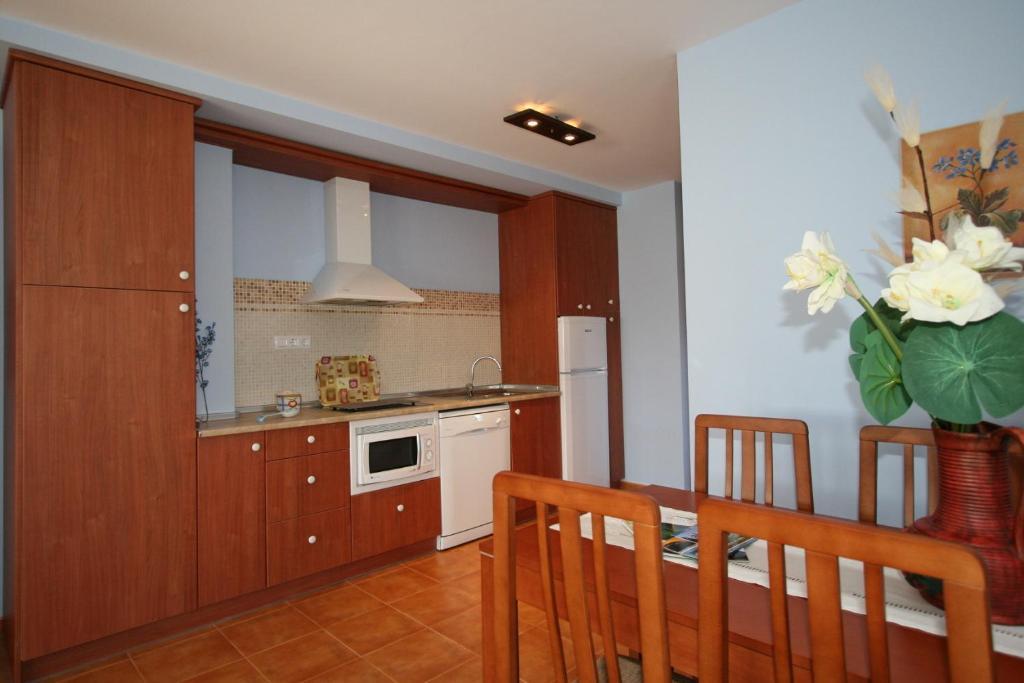 Apartamentos Toraya Hoz de Anero Rum bild