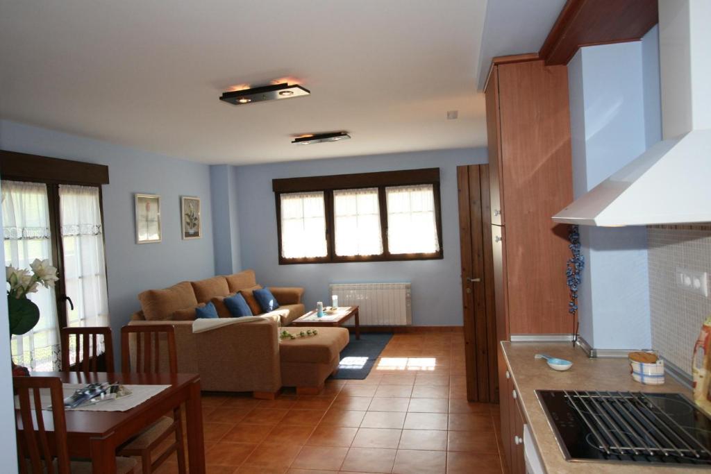 Apartamentos Toraya Hoz de Anero Rum bild