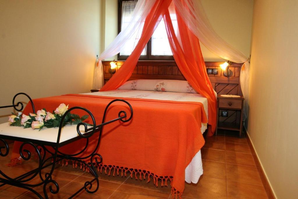 Apartamentos Toraya Hoz de Anero Rum bild