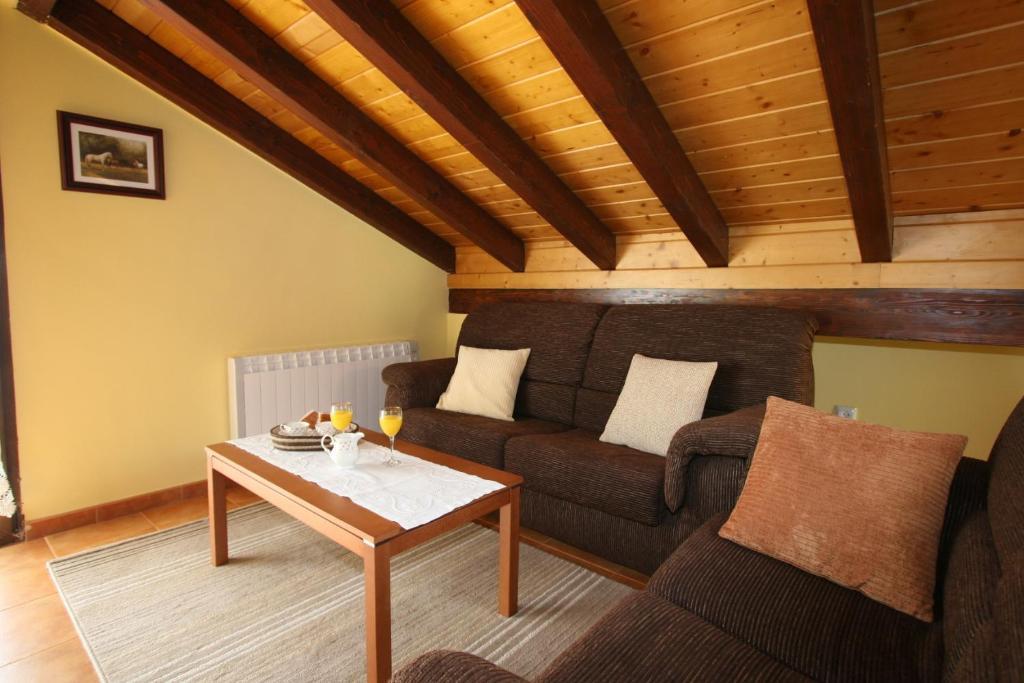 Apartamentos Toraya Hoz de Anero Rum bild