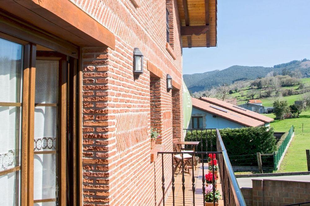 Apartamentos Toraya Hoz de Anero Exteriör bild