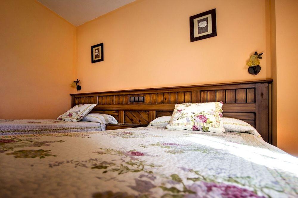 Apartamentos Toraya Hoz de Anero Exteriör bild