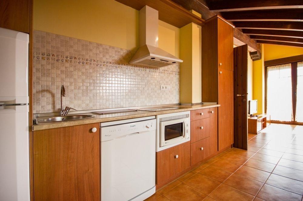 Apartamentos Toraya Hoz de Anero Exteriör bild