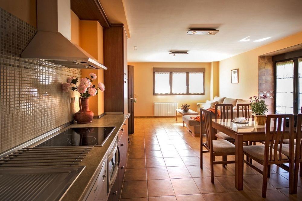 Apartamentos Toraya Hoz de Anero Exteriör bild