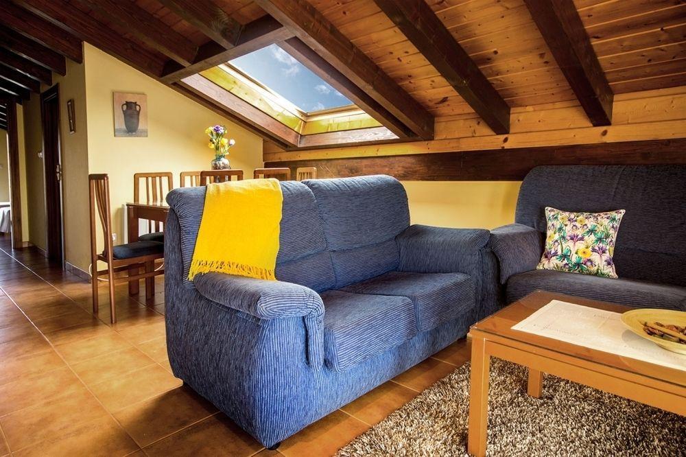 Apartamentos Toraya Hoz de Anero Exteriör bild